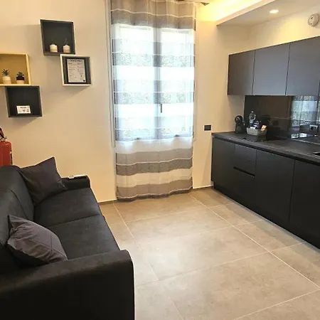 Sweet Life Apartment